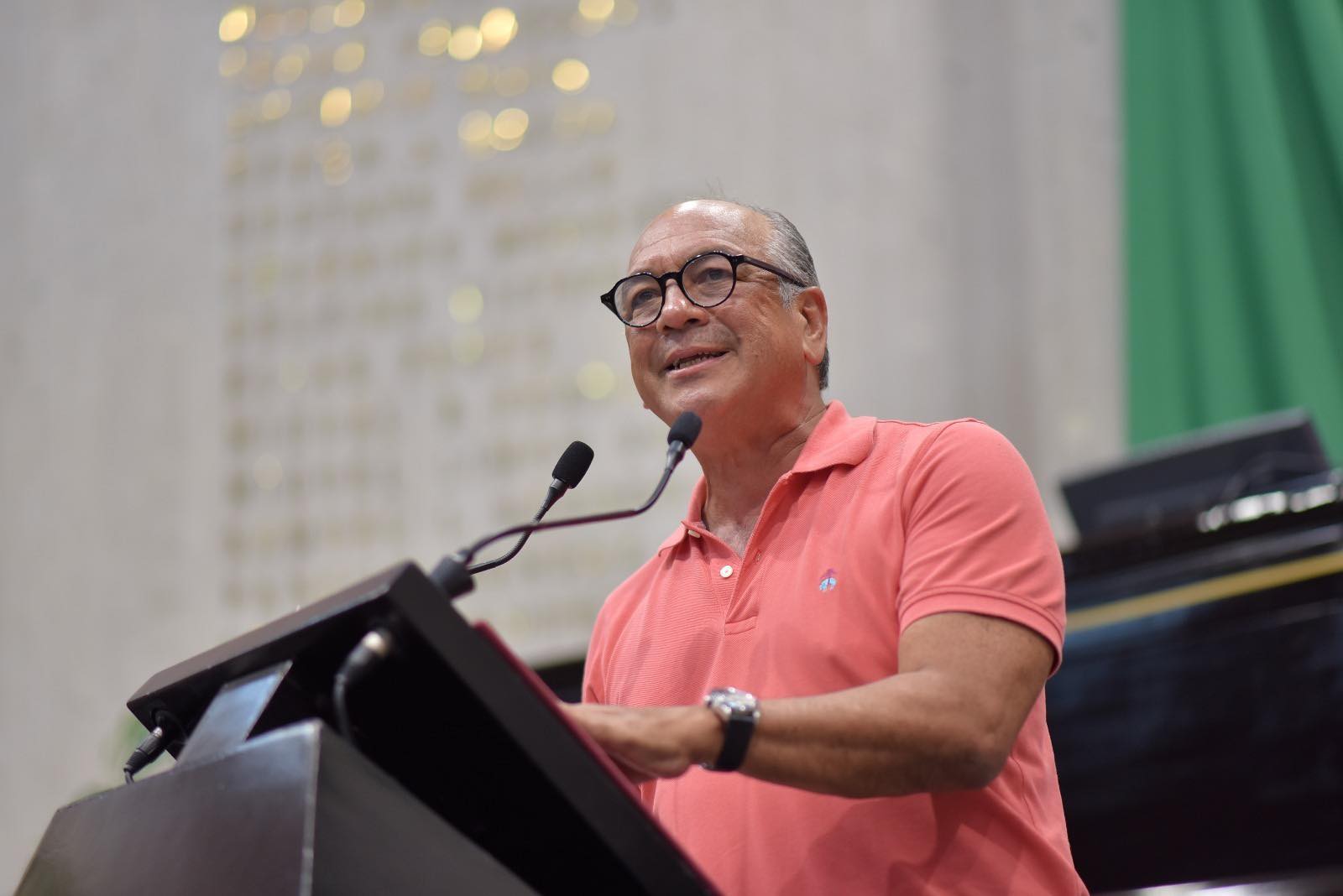 Propone diputado uso del uniforme neutro en escuelas de Veracruz